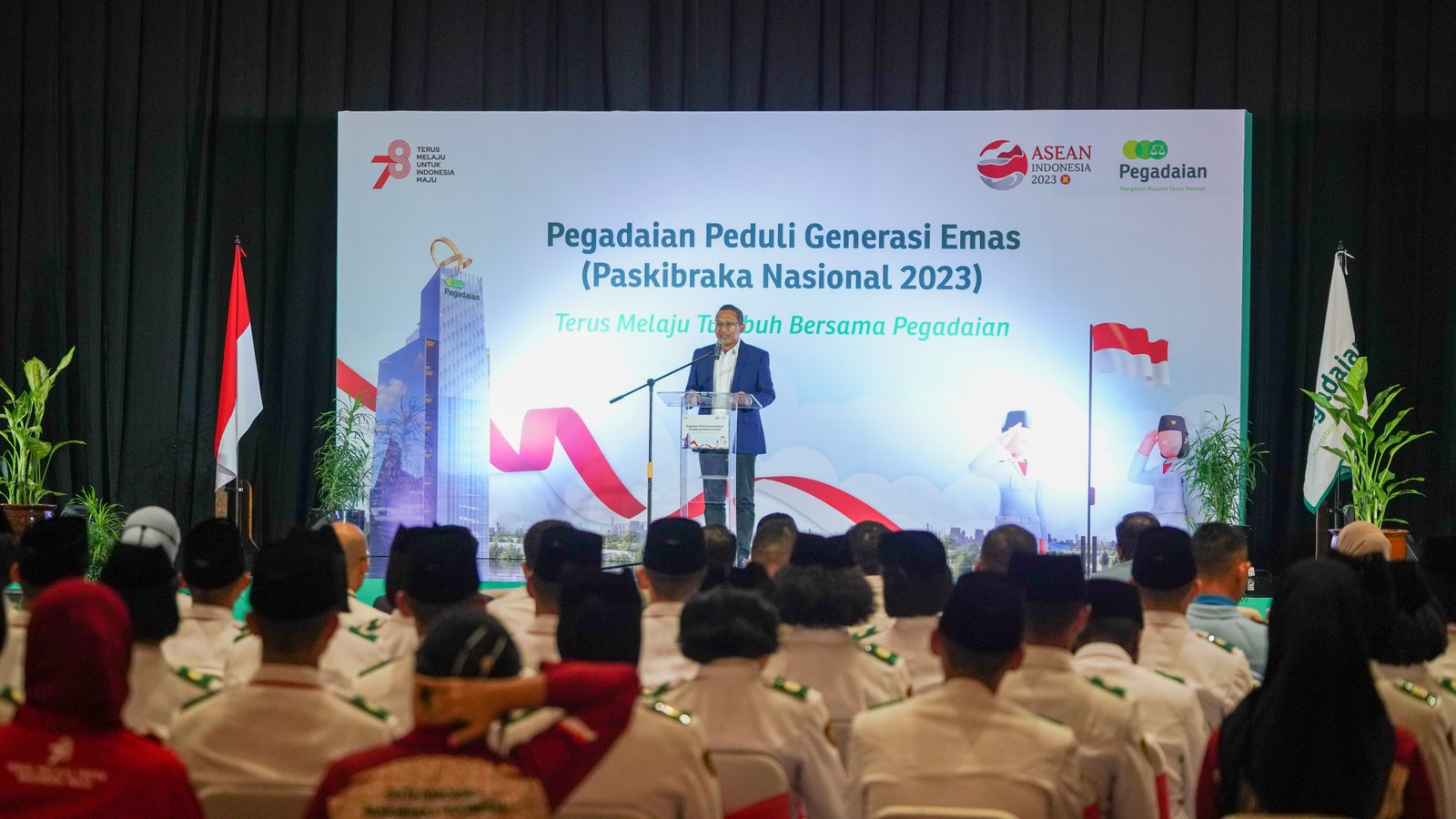 Peduli Masa Depan Generasi Bangsa, PT Pegadaian Berikan Tabungan Emas Rp291 Juta Kepada Tim Paskibraka 2023