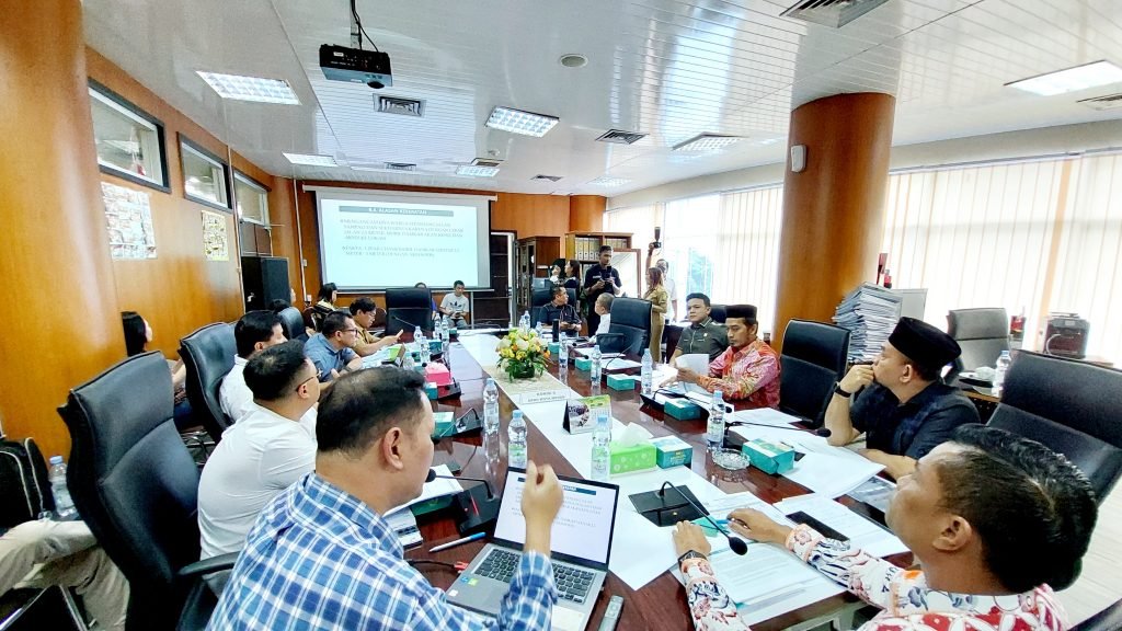 Komisi IV DPRD Medan Bahas Proyek Penyempitan Badan Jalan Sampali Pandau Hulu II dalam RDP