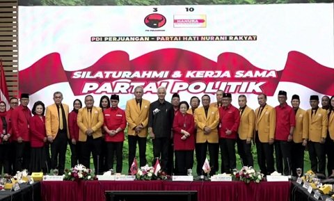 Datangi Kantor PDI Perjuangan, OSO Siap Menangkan Ganjar di Pilpres 2024