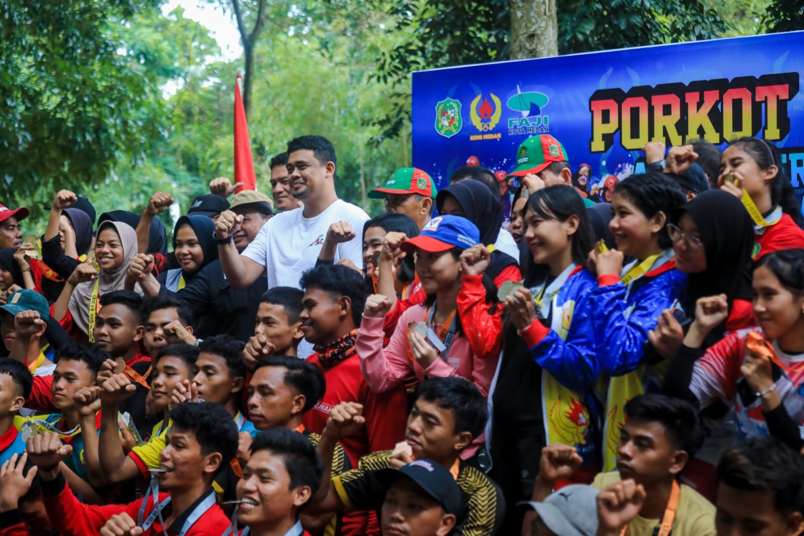 Menang Arum Jeram, Aisyah dan Kirana dapat Beasiswa Kuliah dari Bobby Nasution