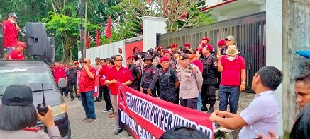 Rapidin Simbolon Didesak Mundur Dari Jabatan