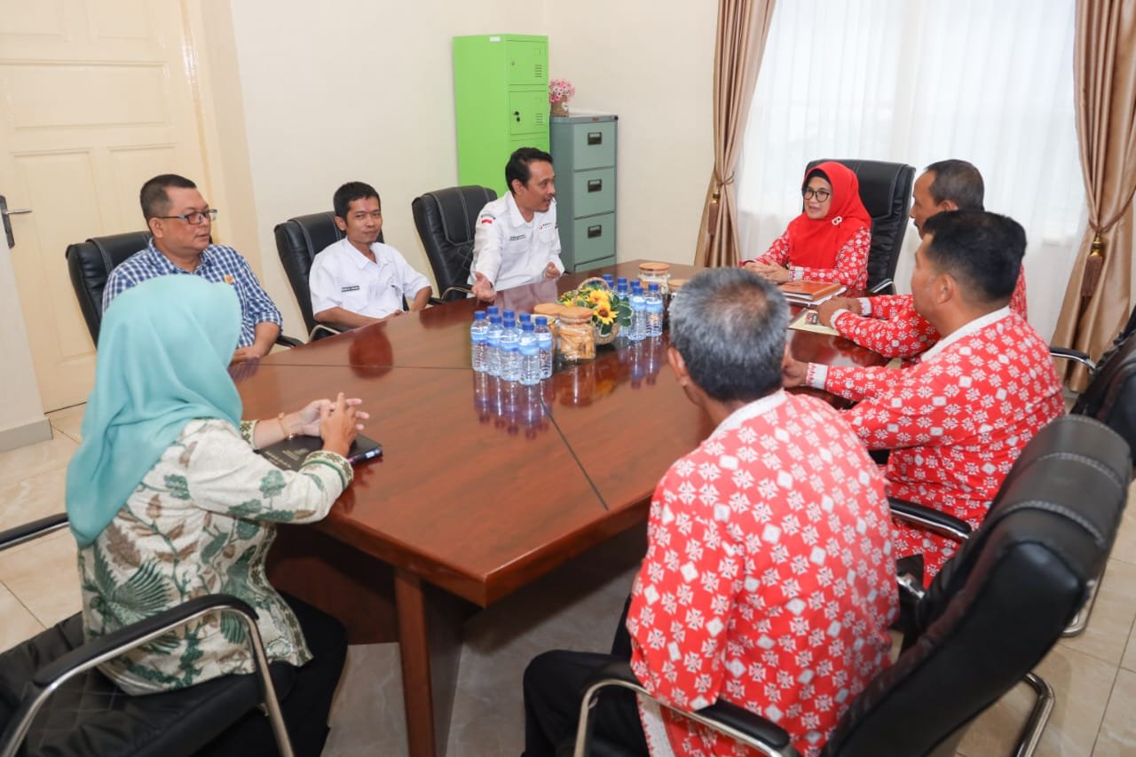 Audiensi dengan Bawaslu, Susanti Tegaskan Netralitas ASN