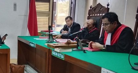 Ngaku Istrinya Dilarikan, Paramedis Nekat Tabrak PNS Puskesmas Hingga Jadi Pesakitan