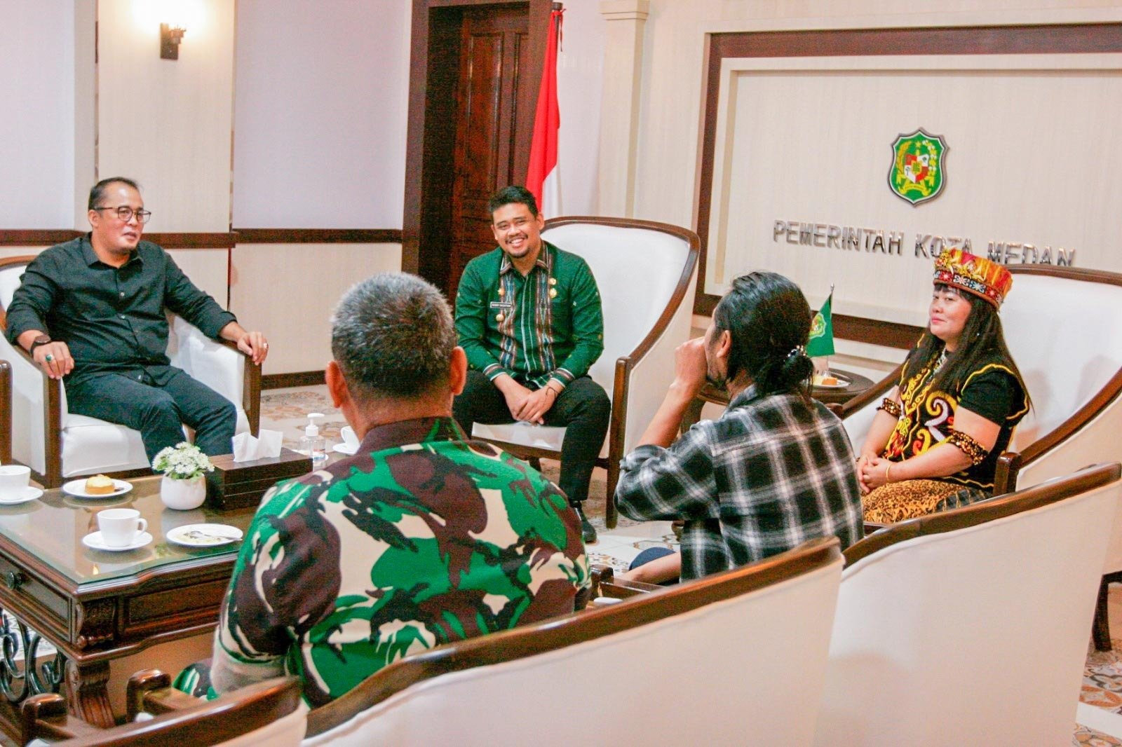 Bobby Nasution Tawarkan Gedung TP PKK Jadi Tempat Pengobatan Ida Dayak