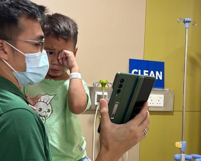 Injak Mata Pisau Chopper, Anak Baim Wong Dilarikan ke Rumah sakit