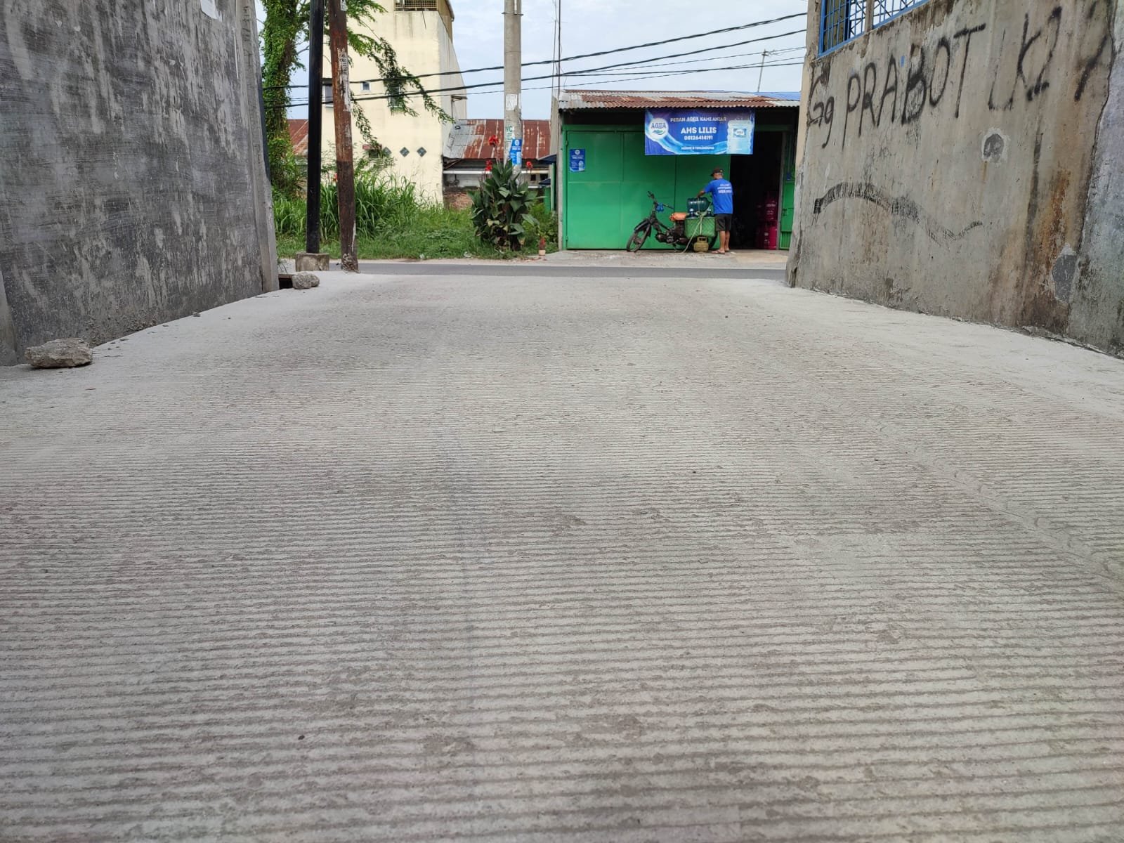 Pemko Beton Jalan di Medan Marelan