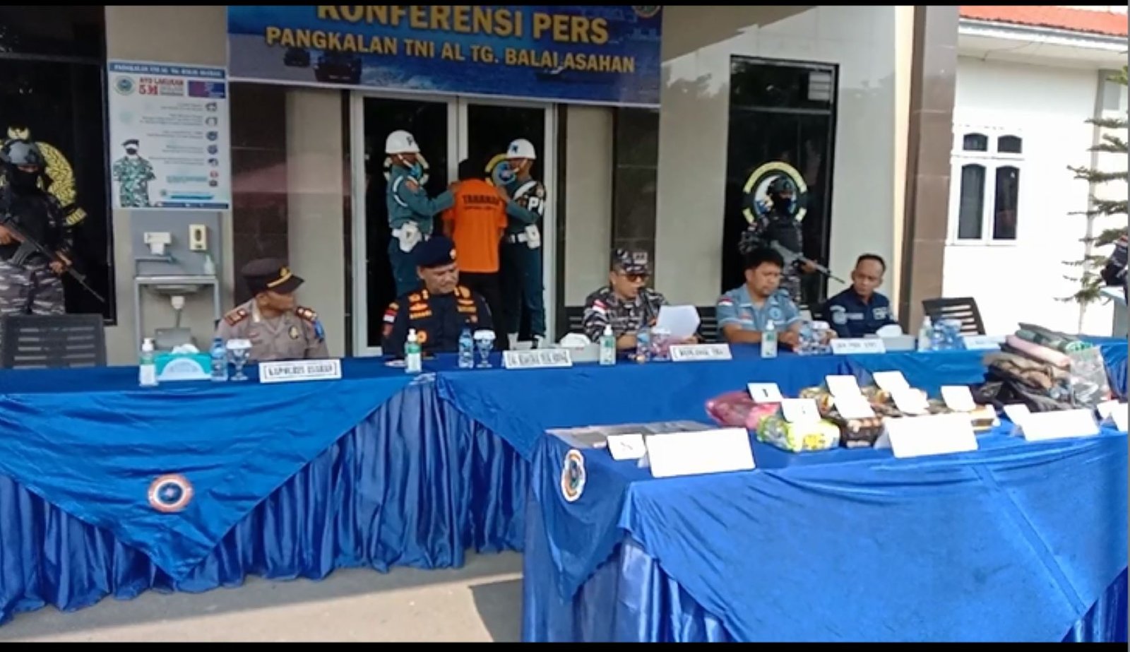 Lanal Tanjungbalai Asahan Amankan PMI Ilegal Membawa Sabu 7 Kilogram