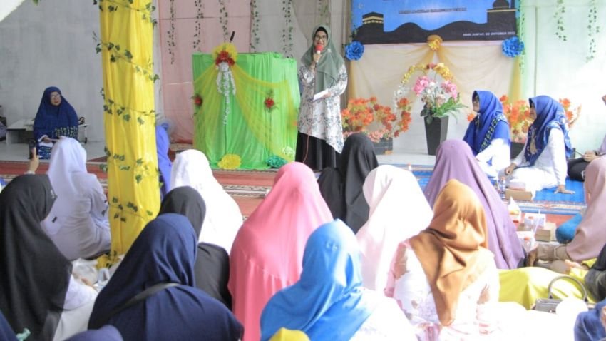 Susanti Hadiri Peringatan Maulid Nabi Muhammad SAW di Siantarmartoba