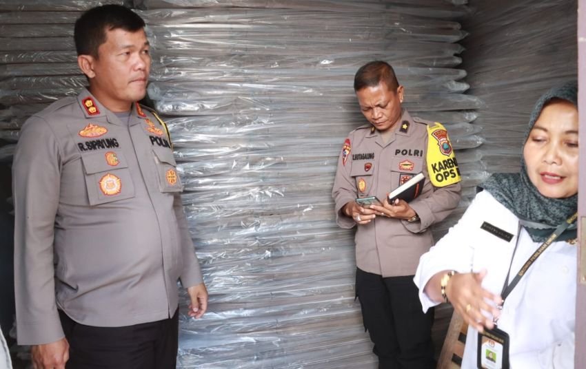Kapolres Simalungun Cek Gudang Logistik KPU