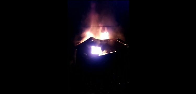 Satu Rumah di Pemukiman Penduduk Kota Medan Terbakar