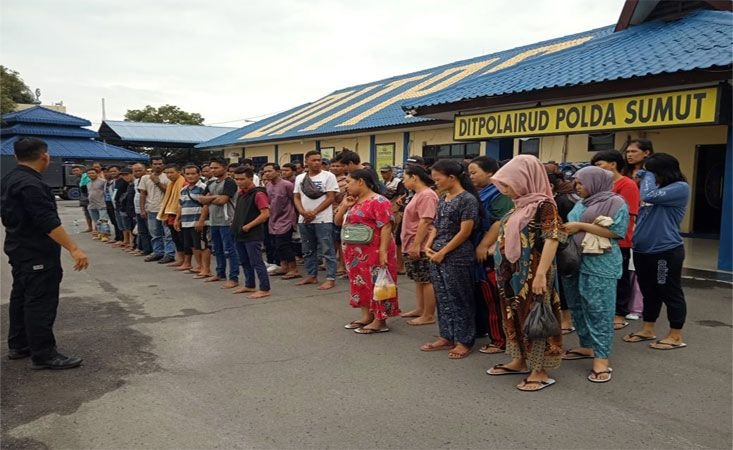 Tiga Hari Terombang-ambing di Perairan Tj Ledong, Ditpolairud Sumut Selamatkan 82 TKI Ilegal