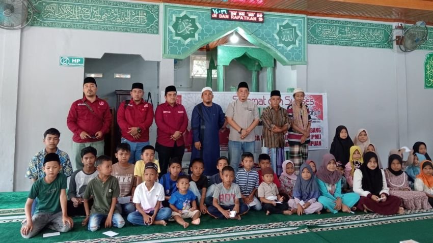 Peringatan Harlah Pemuda Muslimin Indonesia Padangsidimpuan Santuni Anak Yatim