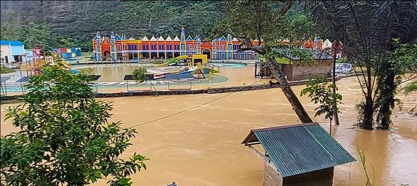 Curah Hujan Tinggi, Objek Wisata Lembah Harau Terendam Banjir