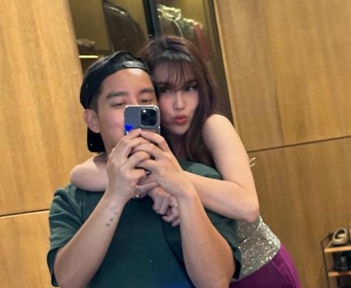 Ayu Ting Ting dan Boy William Pamer Kemesraan
