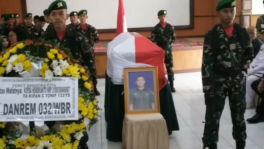 Tiba di Korem 032 Wirabraja Padang, Jenazah Kopda Herdianto di Pulangkan Ke Kampung Halaman