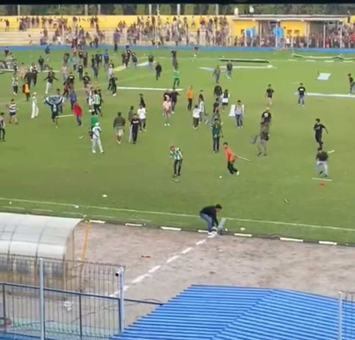 PSMS Medan Gagal Raih Poin Penuh Kontra PSPS, Suporter Buat Onar Rusak Fasilitas Stadion