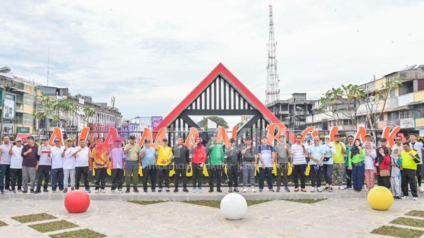 Wajah Baru Alaman Bolak Padang Nadimpu, Estetika, Modern, Representatif