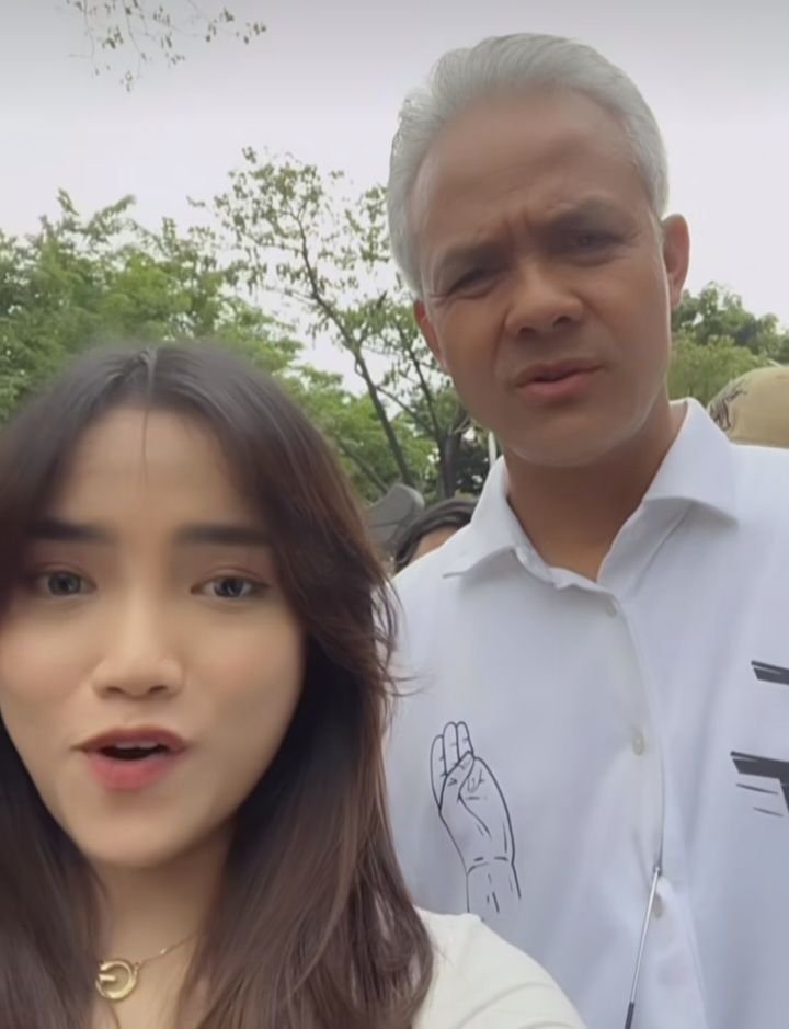 Viral Karena Jodohkan Anaknya dengan Fuji, Ganjar Ubah Caption Instagram