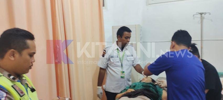 Gagal Mendahului, Pengendara Sepeda Motor di Padangsidimpuan Masuk Kolong Truk