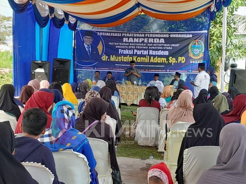 Dr Mustafa Imbau Warga Kelurahan Tangkahan Kompak Jaga Lingkungan