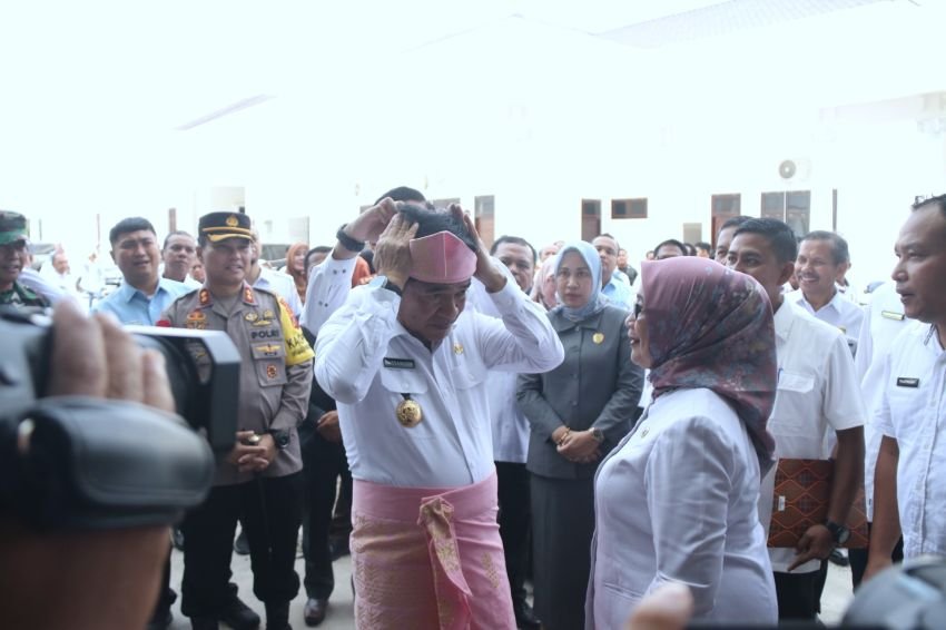 Bertemu Masyarakat Labuhanbatu Raya, Pj Gubsu Beri 3 Strategi Pengembangan Potensi Ekonomi Kerakyatan