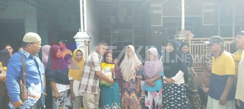 Ketua HNSI Medan Bagikan 17 Ton Beras Kepada Warga Medan Utara