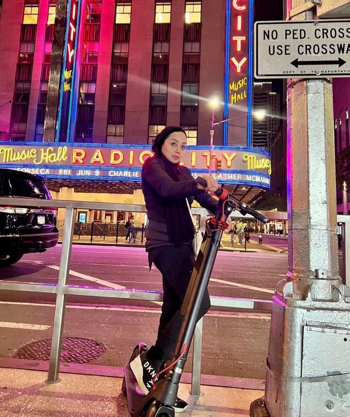 Terry Putri Jadi Pengantar Makanan di Amerika Serikat