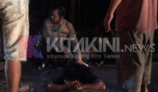 Usai Minum Tuak, Dua Pria Ditemukan Tekapar di Jalan