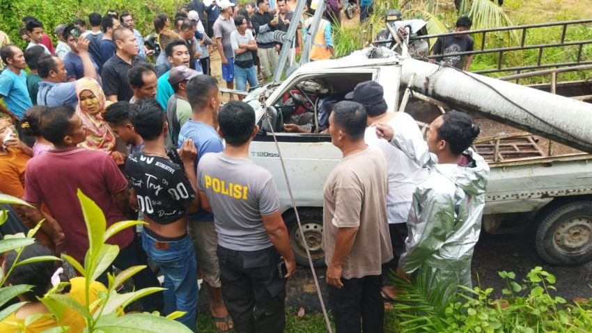 Sopir Pikap di Sorkam Tapteng Tewas Tertimpa Tiang Listrik