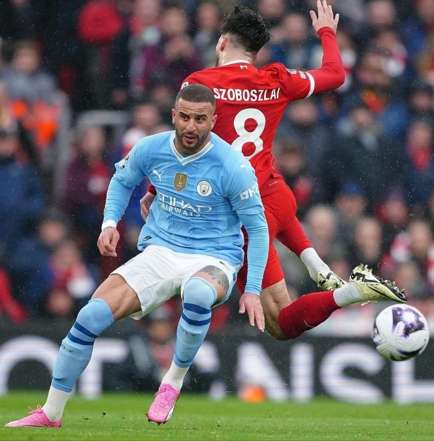 Kyle Walker dan John Stones Absen Bela Man City vs Arsenal