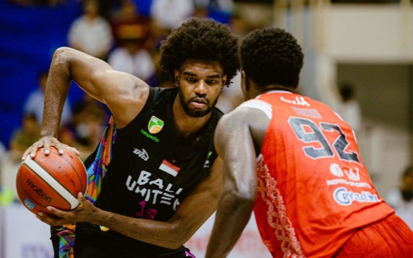 Bali United Tumbangkan Rajawali Medan di Kandang Sendiri dengan Skor 66-82 dalam Pertandingan Lanjutan IBL 2024