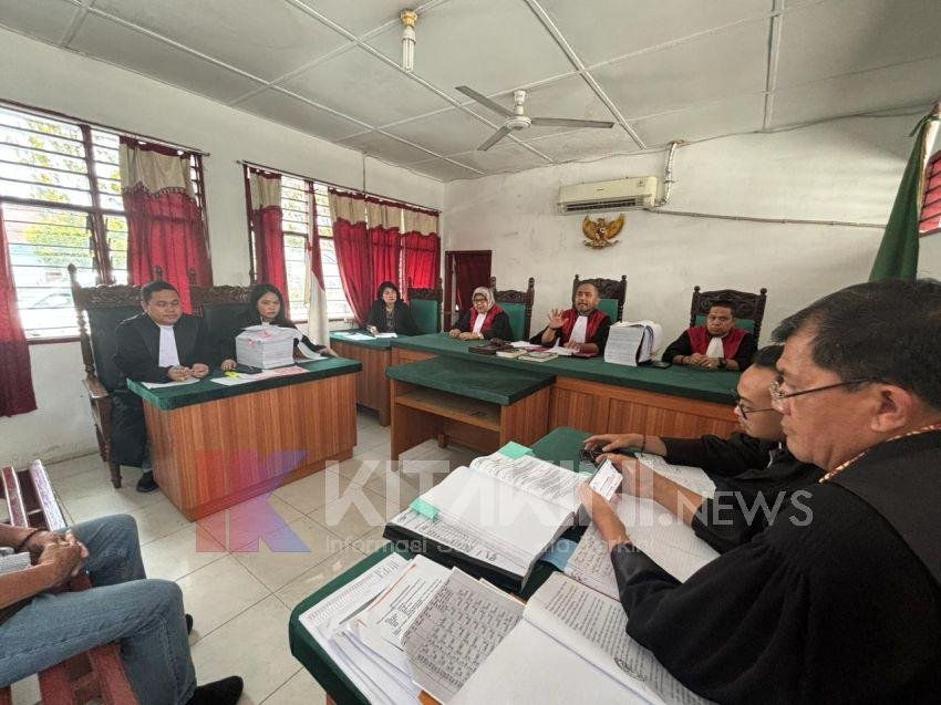 Sidang PenggelapanUang Perusahaan Terdakwa Cien Siong, Eksepsi Terdakwa Ditolak Majelis Hakim