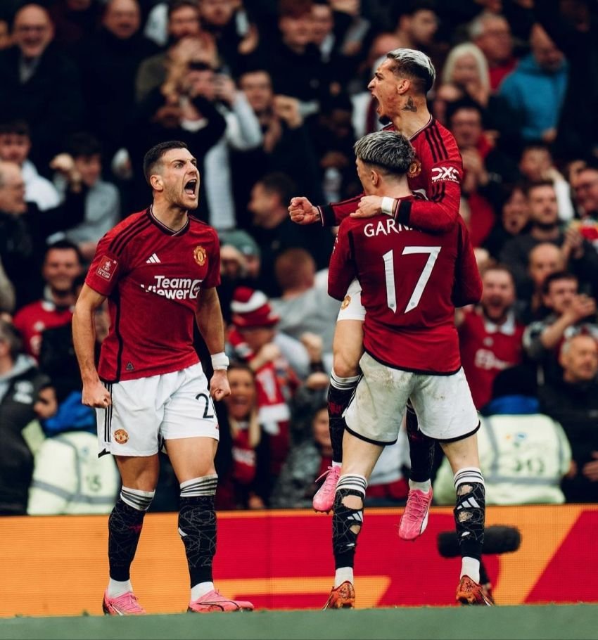 Manchester ke Semifinal Piala FA, Taklukkan Liverpool dalam Pertandingan Dramatis 4-3