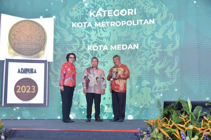 Bobby Nasution  Kembalikan Piala Adipura ke Kota Medan
