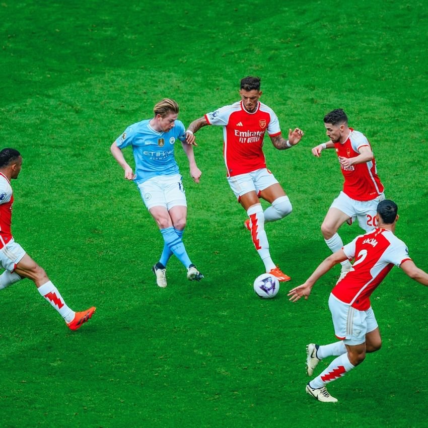 Laga Manchester City vs Arsenal Imbang Tanpa Gol, Liverpool Sumringah