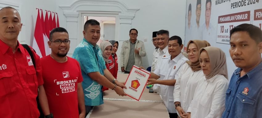 Terima Surat Perintah dari DPP PSI, Nezar Djoeli Daftar Calon Walikota ke Gerindra