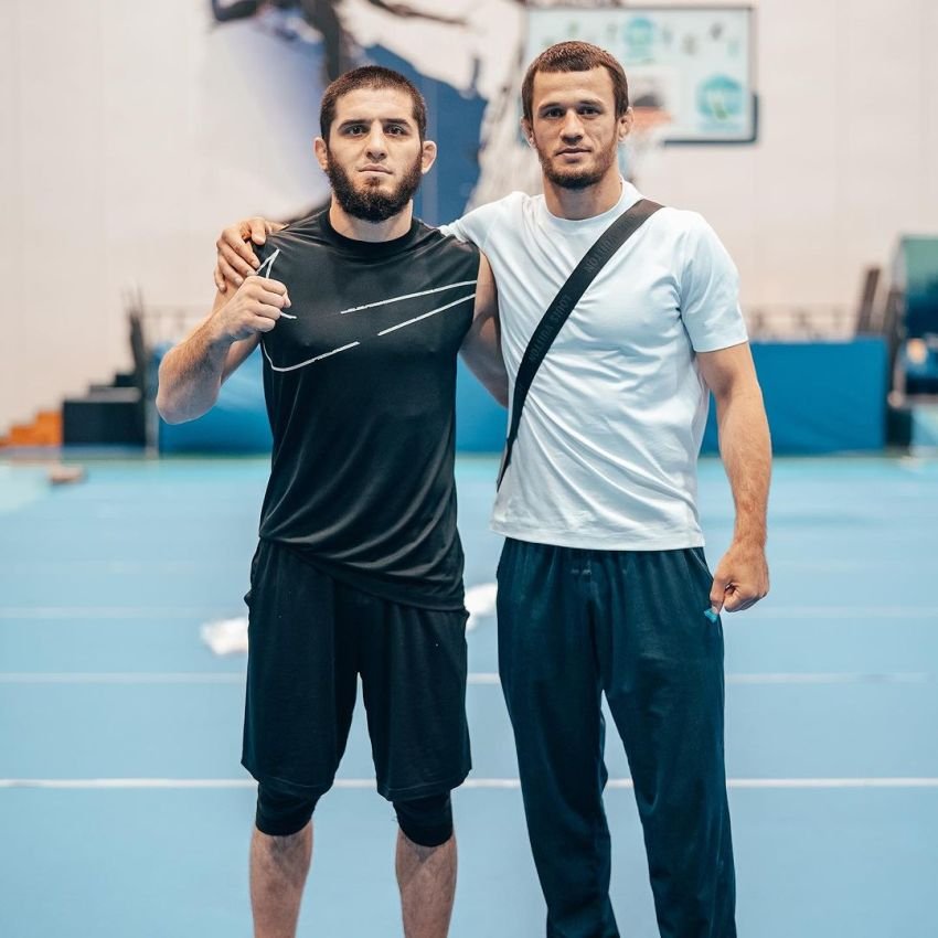 Mantan Juara P4P dan Juara 2 Divisi UFC Ini Beberkan Nama Juara Bellator yang Bisa Kalahkan Petarung 5 Besar Kelas Ringan UFC