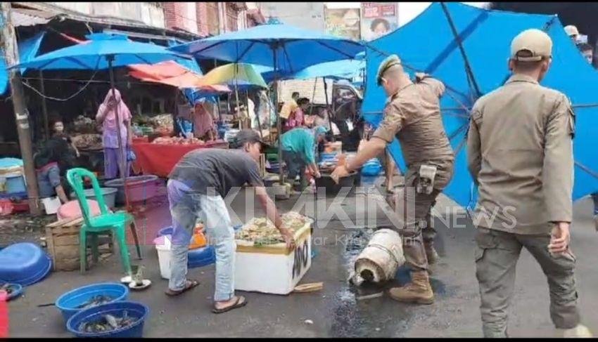 Meresahkan Warga, Satpol PP Padangsidimpuan Tertibkan PKL dan Parkir Liar di Jalan Thamrin