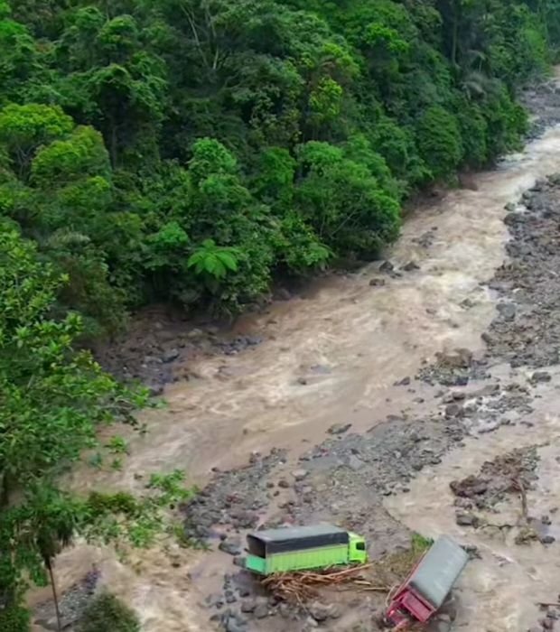 Puluhan Orang Tewas di Sumbar, Polisi Percepat Perbaikan Jalan