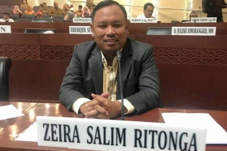 Zeira Salim: Lebih Baik Gratiskan Saja Uang Kuliah di PTN
