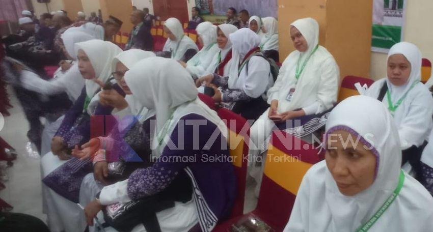Hari ini, Kloter 2 Embarkasi Medan Masuk Ke Asrama Haji
