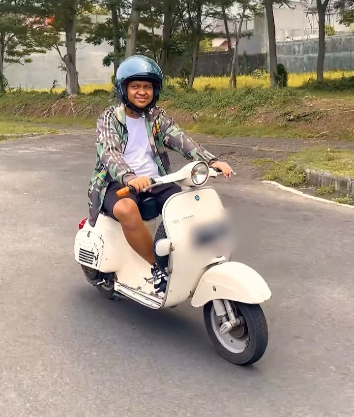 Vespa Kesayangan Babe Cabita Terjual dengan Nilai Tertinggi Mencapai 212 Juta