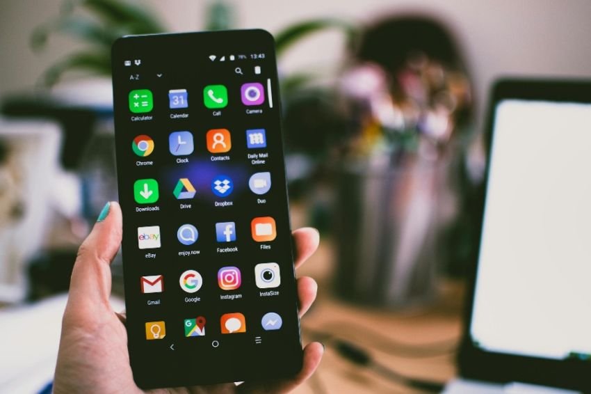 Awas Rekening Bobol, Segera Hapus Tiga Aplikasi Ini dari Handphone