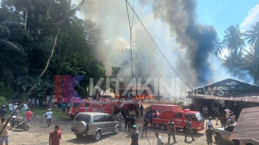 Akibat Percikan Api Bengkel Las, Sejumlah Rumah dan Kenderaan Hangus