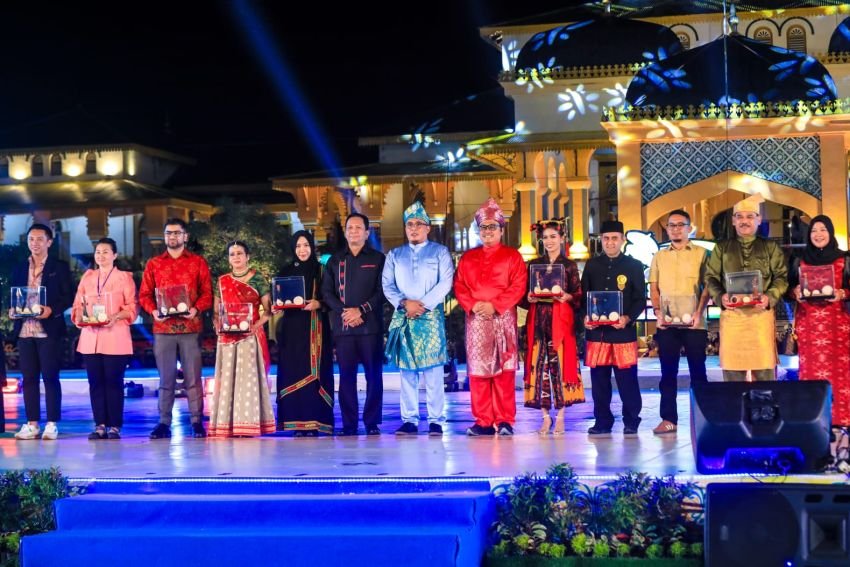 Ribuan Pengunjung Terpukau Melayu Serumpun