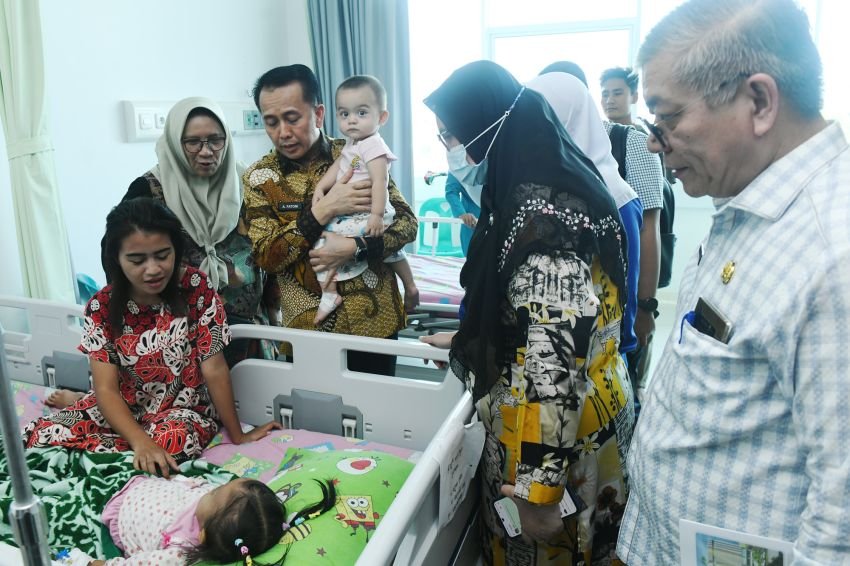 Agus Fatoni Cek Pelayanan RS Haji Medan