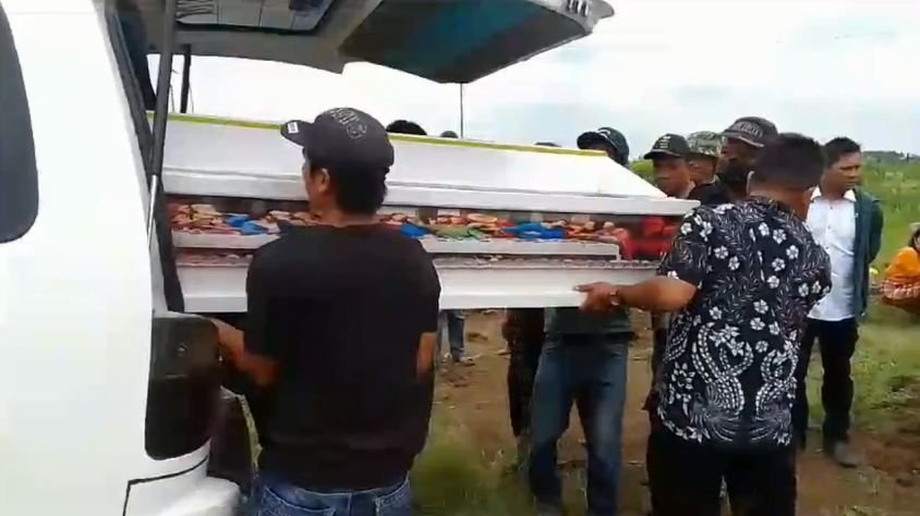 Usai Otopsi, Korban Kebakaran di Karo Dibawa Pulang ke Kabanjahe