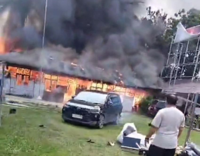 Kantor KPU Labura Dikabarkan Terbakar