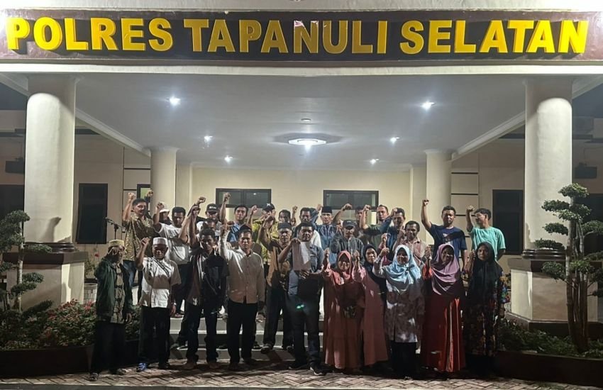 Tim Dolly Pasaribu- Ahmad Buchori Dilapor ke Polres Tapsel