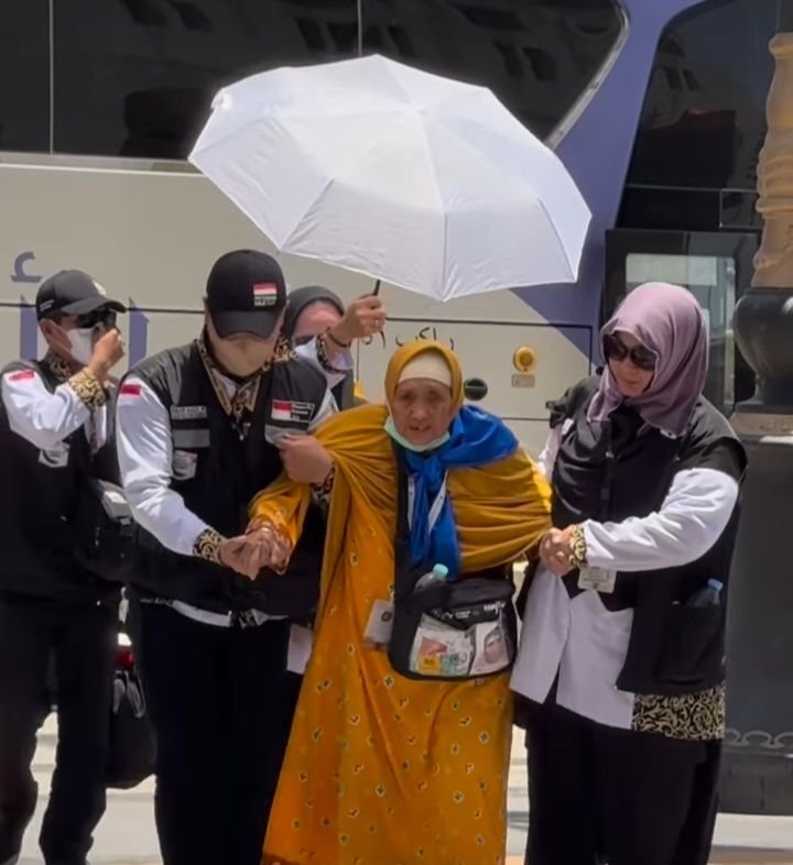 Jadwal Pemulangan 32 Kloter Haji Terlambat, Kemenag: Kasihan Jamaah